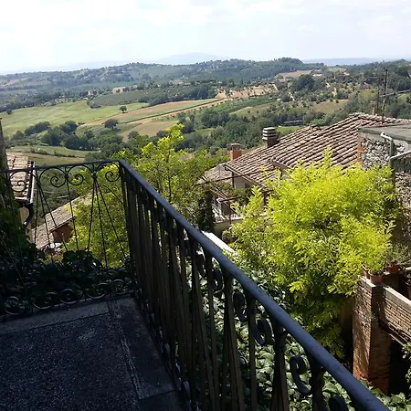 Daire Nelle Mura Del Castello Schifanoia (Terni)